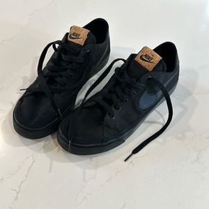 Nike court legacy canvas black cork